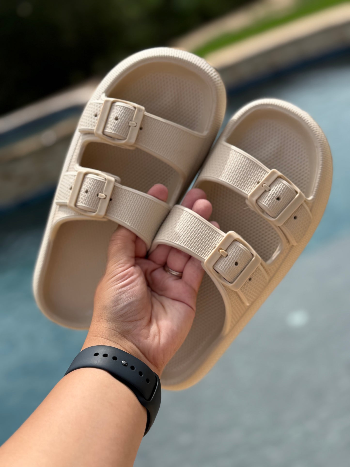 Buckle Slides - 2 Color Options
