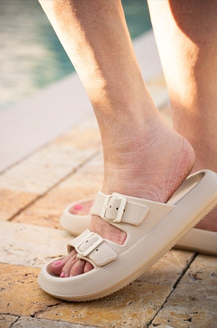 Buckle Slides - 2 Color Options